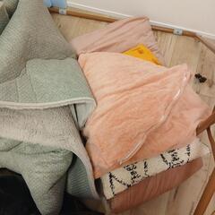 毛布など寝具