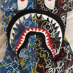 A Bathing Ape シャークパーカー ベアブリック カモ ベアの画像