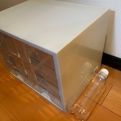 事務用品、小物、収納ケースの画像