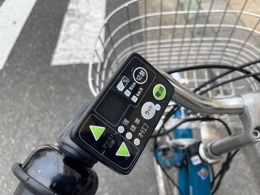『ＳＡＬＥ　３０％』　電動自転車　ブリヂストン　２６インチ　バッテリー　充電器　付き　青　配達可能