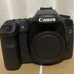 Canon　EOS50DとバッテリーグリップBG-E2セット