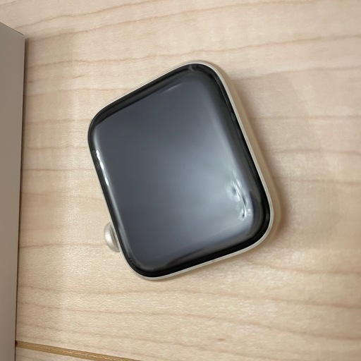 【超美品】Apple Watch SE(第 2 世代)[GPS モデル、44mm ケース]スターライト