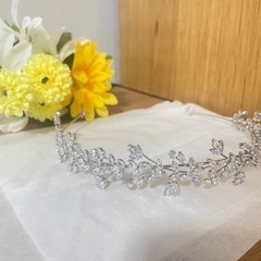 【美品】ANNAN WEDDINGウェディングヘッドドレス/ティアラ/葉モチーフの画像