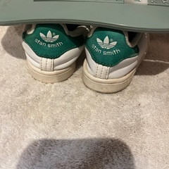 スタンスミス スニーカー の画像