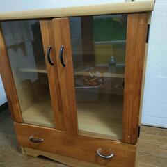 5月30日午前9時 引取り希望　木製　ガラス　キャビネット　棚
