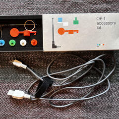 teenage engineering OP-1 シンセサイザー+アクセサリー