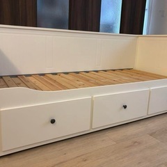 IKEA ヘムネスベット