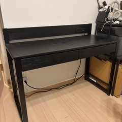 コンセント付き デスク　黒