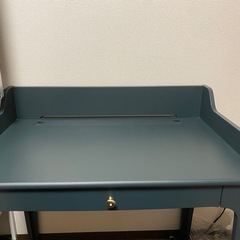 IKEA テーブル、机　　　椅子セットの画像