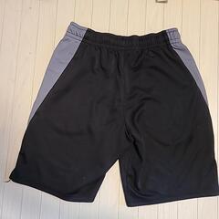 PUMA半ズボンの画像