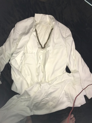 ちょい悪白スーツ