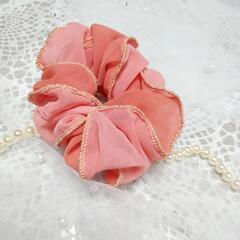 ★USED★美品★シュシュ お洒落なサーモンピンク