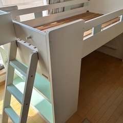 白水色　システムベッド　学習机　引き出し　　