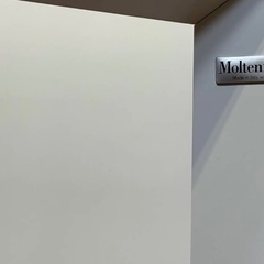 ダイニングテーブル Molteni ガラス の画像