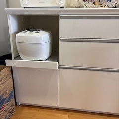 キッチンキャビネット