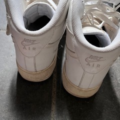 NIKE AIR ホワイトスニーカーの画像