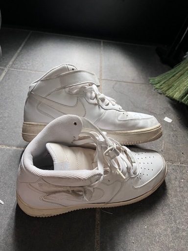 NIKE AIR ホワイトスニーカー