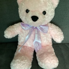 ピンクのクマさんぬいぐるみ