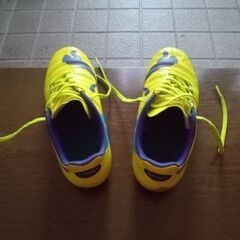 小学生向　プーマ　サッカースパイクシューズ　24cmの画像