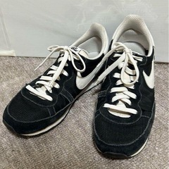 ナイキ　スニーカー　25.5センチ