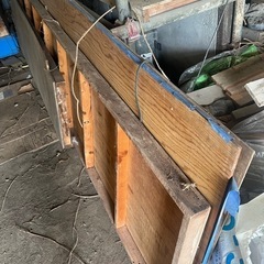 引取り可能な方！廃材・角材あります！の画像