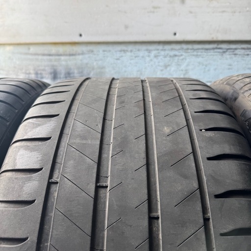 バリ山　Michelin ミシュラン　LATITUDE SPROT 3 295/40R20 265/45R20 夏タイヤ　2022年製