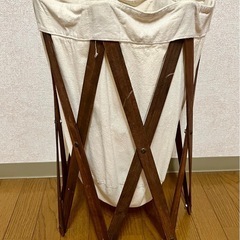 布製のバスケット
