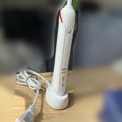 BRAUN ブラウン　オーラルビー　電動歯ブラシ