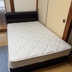 セミダブルベッド、マットレス　引き出し付き