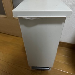 ニトリ　ゴミ箱　45リットル