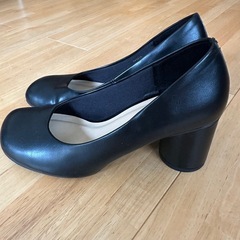 パンプス🥿黒　24㎝の画像
