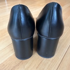 パンプス🥿黒　24㎝の画像