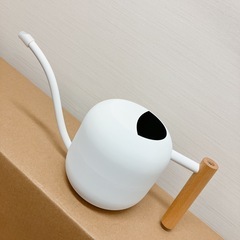 【新品未使用品】　ジョウロ　観葉植物　北欧の画像