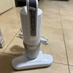 アイリスオーヤマ布団掃除機