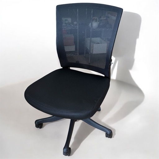 手渡し可能の方のみで>.<　カインズ　メッシュ　リラックスキャスターチェア　黒 手渡し可能の方のみで>.< カインズ メッシュ リラックス