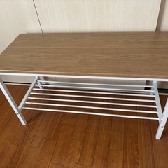 ダイニングテーブルの画像
