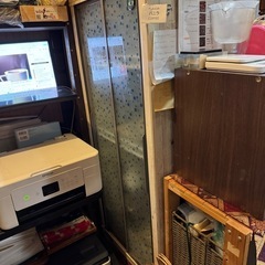 縦型ドリンク冷蔵庫