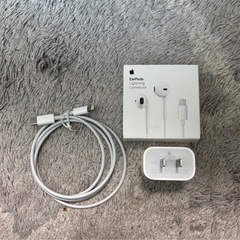 未使用　Apple アップルライトニングイヤフォン、充電ケーブル...