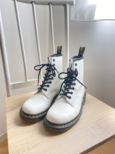 ドクターマーチンUK4 8ホール 白　ホワイト