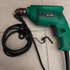 マキタ　100V　10mmドリルモデル　M606