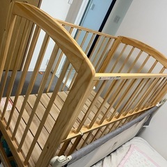 【カトージ】ハイシートベビーベッド