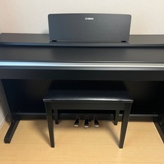 YAMAHA 電子ピアノ　ARIUS YDP-142 2015年製　ヘッドホン付の画像