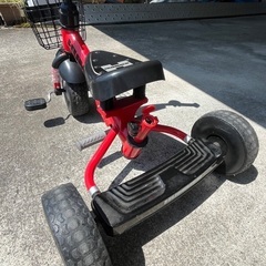 ハマー 三輪車 HUMMER レッドの画像