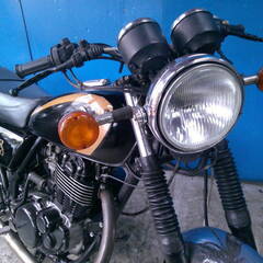 YAMAHA SR400-2 黒 格安提供車 エンジン始動確認 半額配送キャンペーン 期間限定車体価格 現状渡し諸経費￥0- 横浜 P-Yardの画像