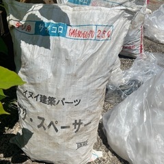 建築用　鉄筋スペーサー　ポリスペーサー　　の画像