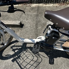 【美品】ギュット・アニーズ・DX「BE-ELAD034」20インチ 3人乗り対応 電動自転車 -23  ホワイトグレーの画像