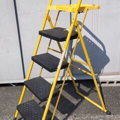△ 訳アリ品トレー付き脚立 踏台 ふみだい 4段タイプ メーカー...