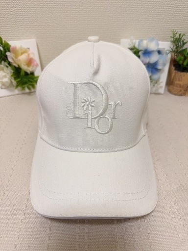 並行輸入品 Dior刺繍ロゴベースボールキャップ☆