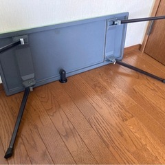 テーブル 足折りたたみ グリーン
の画像