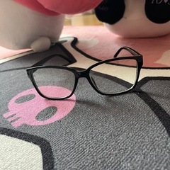 伊達メガネの画像